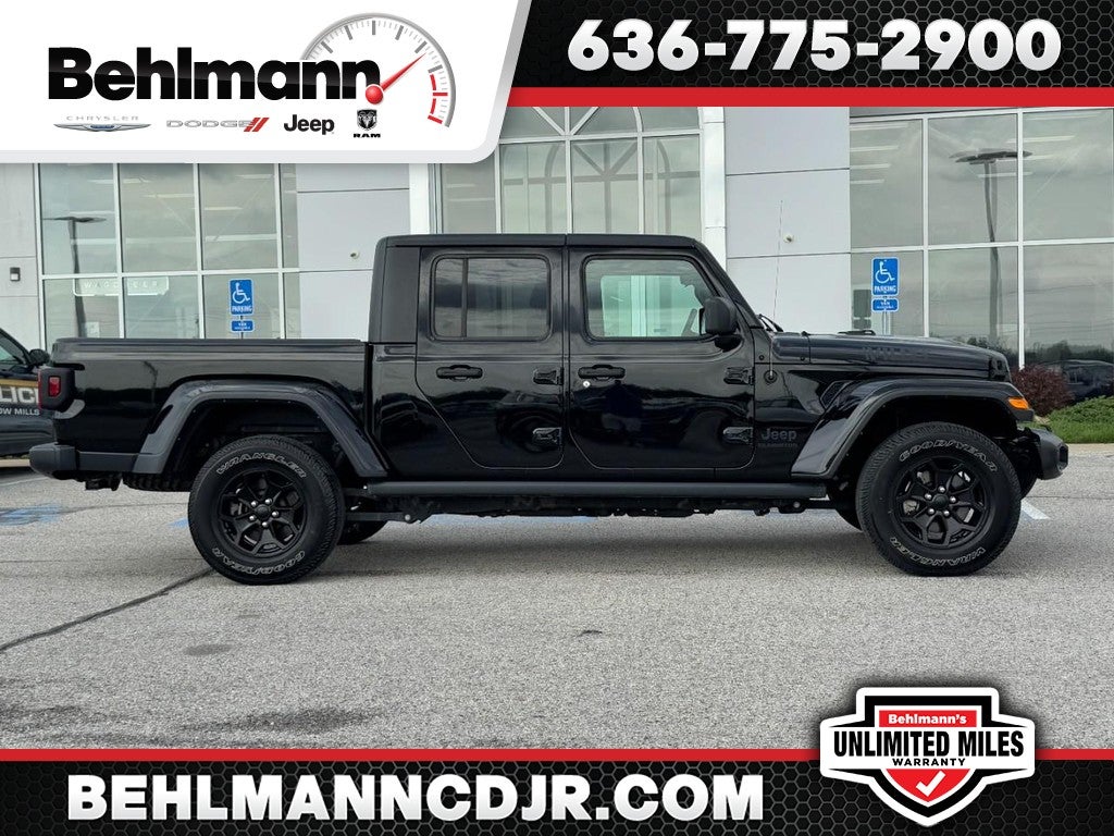 2022 Jeep Gladiator Willys in Black Clearcoat — front three-quarter view